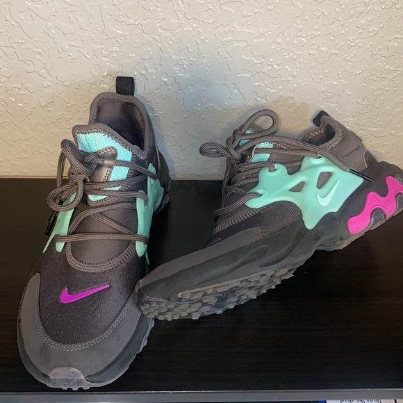 Nike React Presto/ Youth - Picture 7 of 13